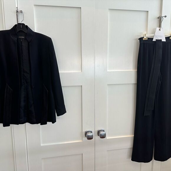Escada vintage dressy black pant suit. Size 6 - Picture 1 of 16